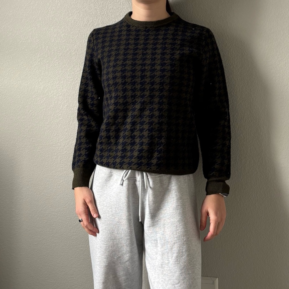 Vintage Patterned Wool Sweater - image 1